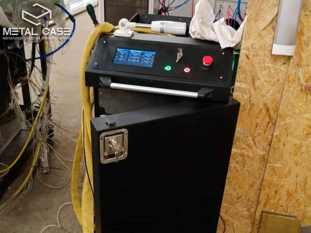 Пример — корпус лазерного сварочного аппарата от «Металл-»